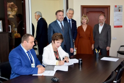 Астраханские и Луганские вузы подписали соглашение о сотрудничестве